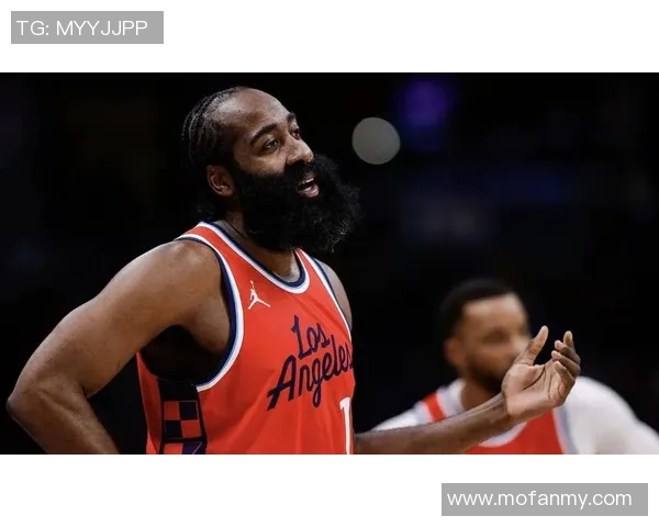 哈登25+6+6提早屈服：一成果逾越詹皇 后三节9中2懊丧认输